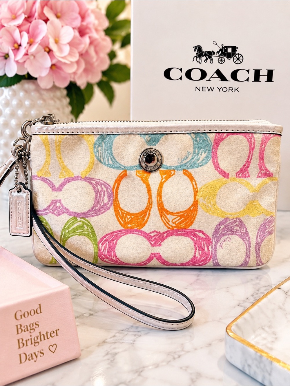 Coach Hampton Scribble Signature C Wristlet Multicolor Y2K